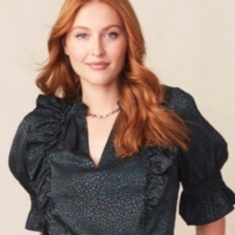 Woman’s good hart by Matilda Jane nwt . Green in color